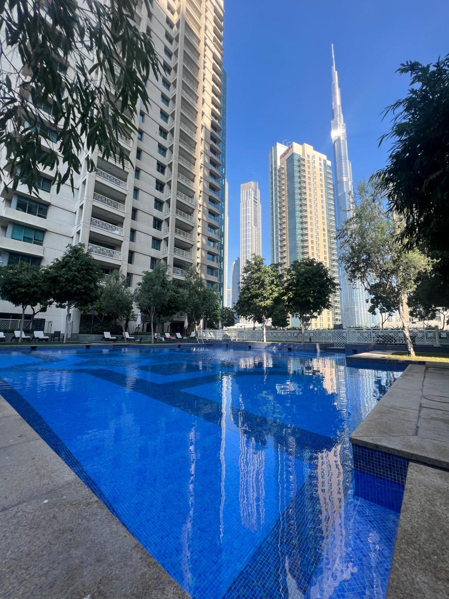 Prestige Living 2Br With Full Burj Khalifa And Fountain View By Auberge Dubai Dış mekan fotoğraf