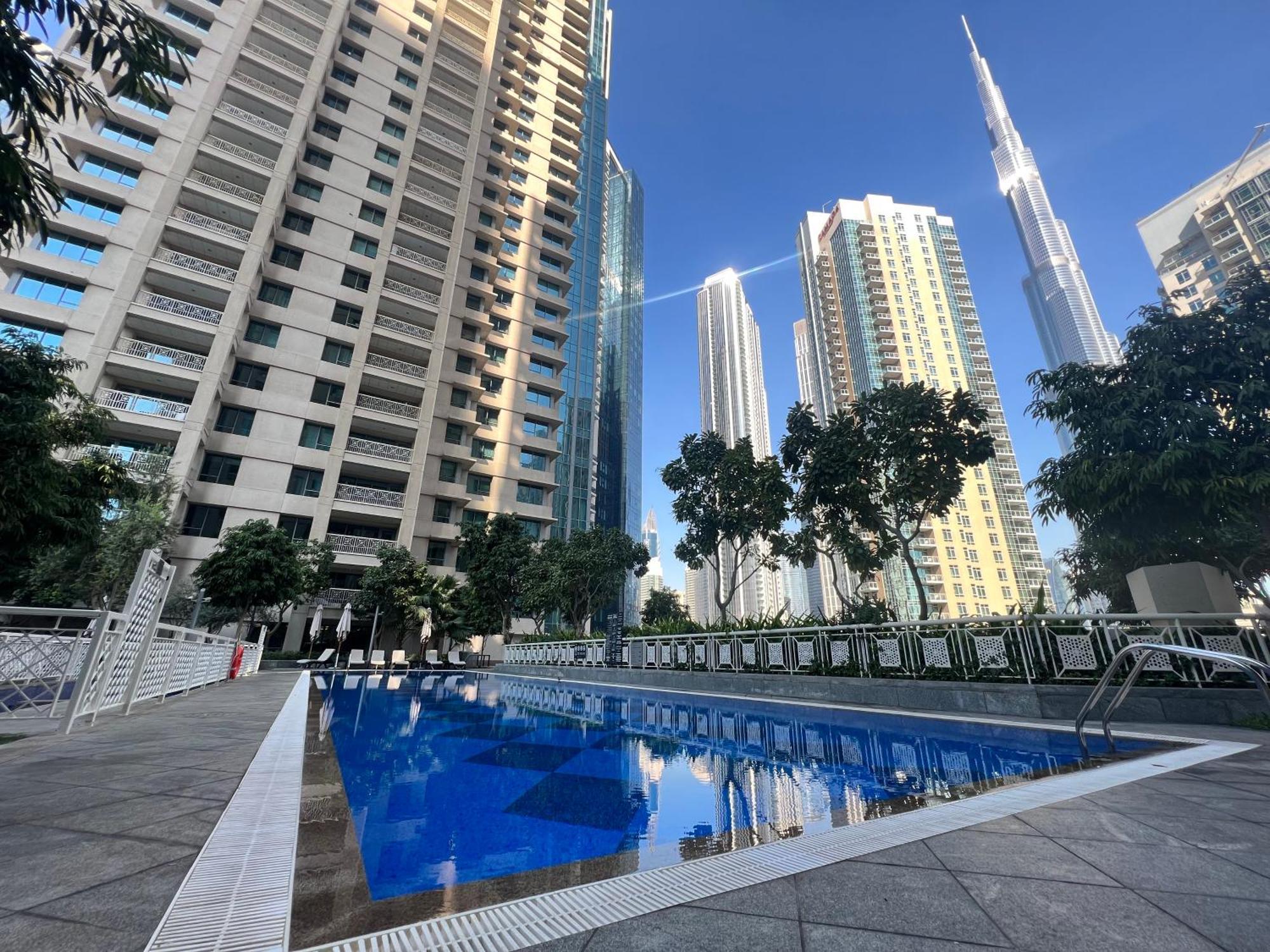 Prestige Living 2Br With Full Burj Khalifa And Fountain View By Auberge Dubai Dış mekan fotoğraf