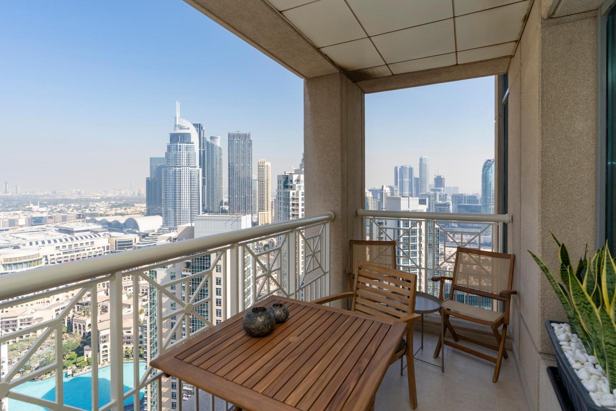 Prestige Living 2Br With Full Burj Khalifa And Fountain View By Auberge Dubai Dış mekan fotoğraf